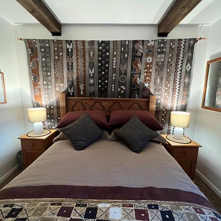 Cosy Private Accommodation In Corsham, Near Bath Buitenkant foto