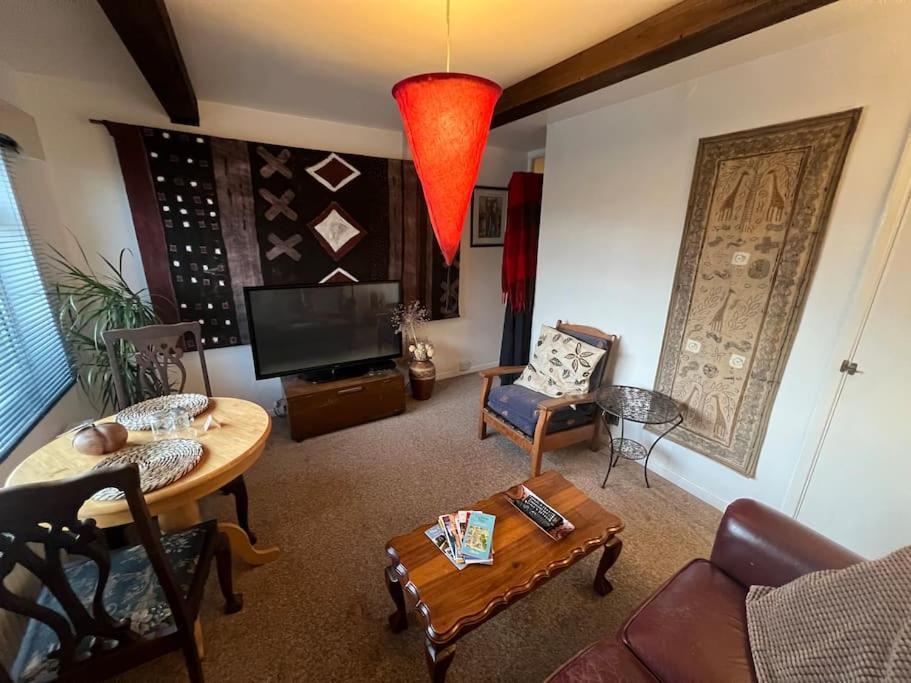 Cosy Private Accommodation In Corsham, Near Bath Buitenkant foto