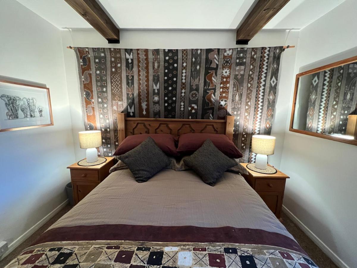 Cosy Private Accommodation In Corsham, Near Bath Buitenkant foto